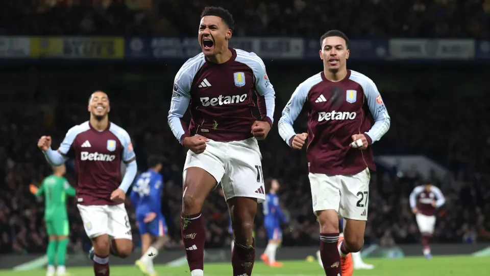 img of Watkins firma la noche: Aston Villa voltea el marcador y amarga al Chelsea